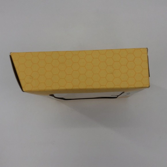 Burts Bees Tips Toes Kit 6 Pieces Hand Salve Cuticle Creams Lip Balm Travel NEW - Picture 4 of 7